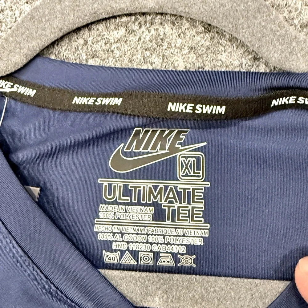 Nike‎ Swim Ultimate Tee Women's XL Shirt Dri-Fit Blue NWT Athletic Wear Running